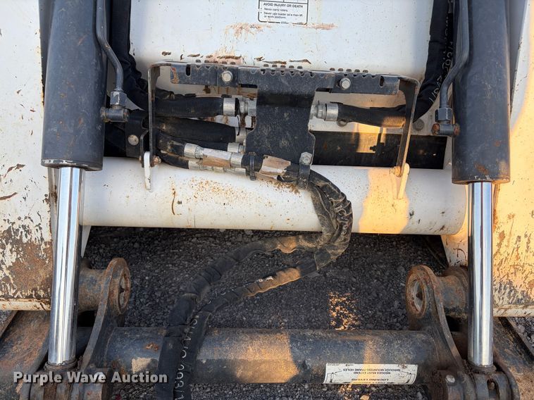 image for item YA4725 2019 Bobcat T650 tracked skid steer loader