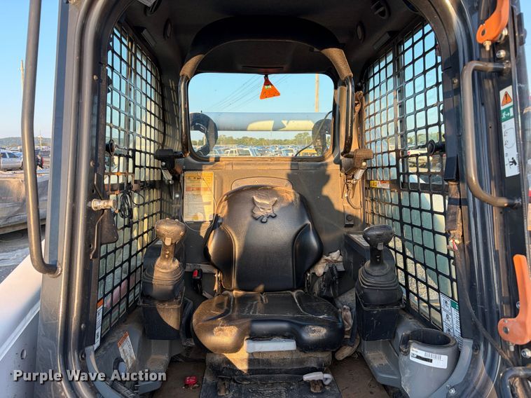 image for item YA4725 2019 Bobcat T650 tracked skid steer loader