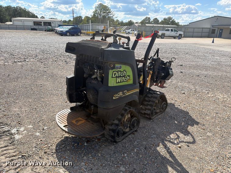 image for item YA4819 2016 Ditch Witch R300 cable plow