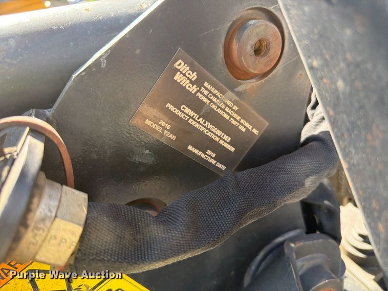 image for item YA4819 2016 Ditch Witch R300 cable plow