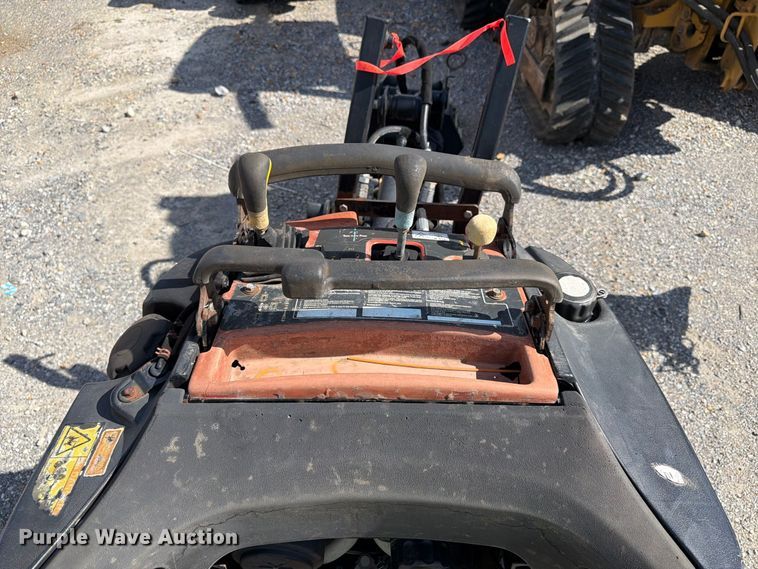 image for item YA4819 2016 Ditch Witch R300 cable plow