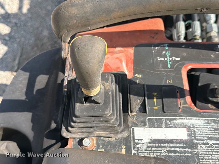 image for item YA4819 2016 Ditch Witch R300 cable plow
