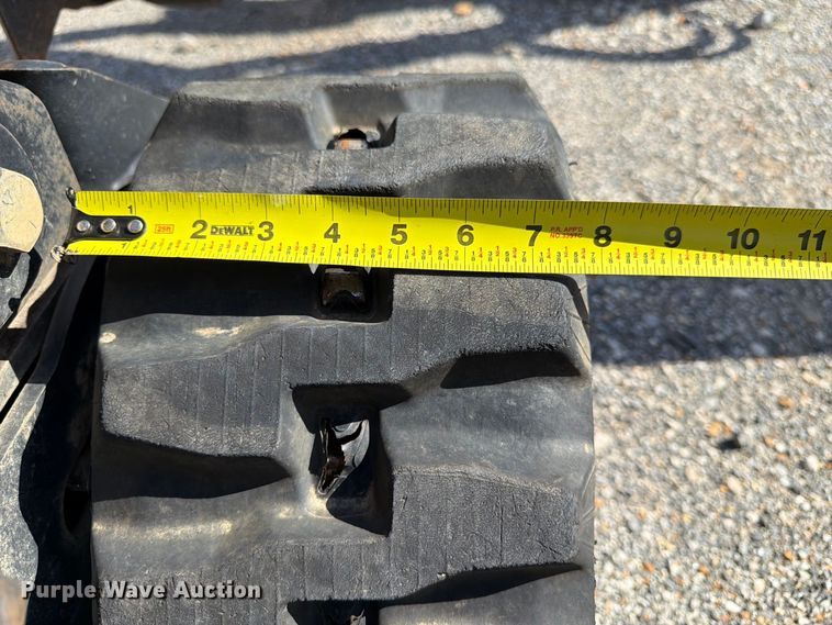 image for item YA4819 2016 Ditch Witch R300 cable plow
