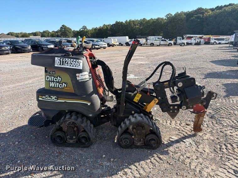 image for item YA4820 2022 Ditch Witch R300 cable plow