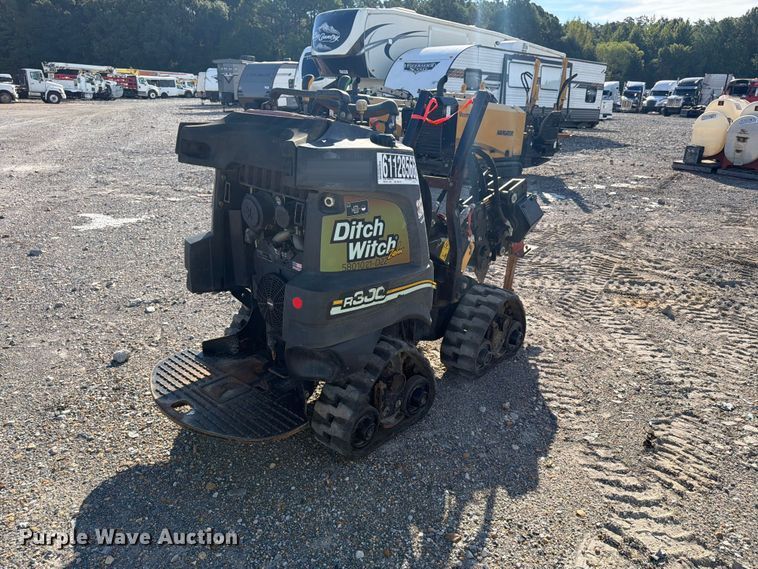 image for item YA4820 2022 Ditch Witch R300 cable plow