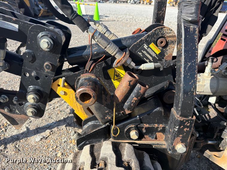 image for item YA4820 2022 Ditch Witch R300 cable plow