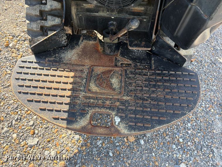 image for item YA4820 2022 Ditch Witch R300 cable plow