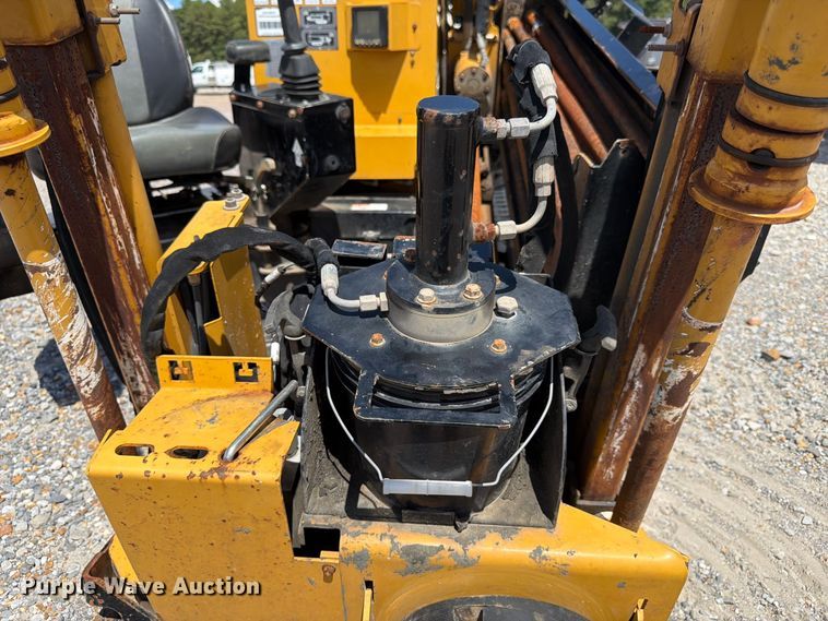 image for item YA4821 2019 Vermeer D8X12 directional boring unit
