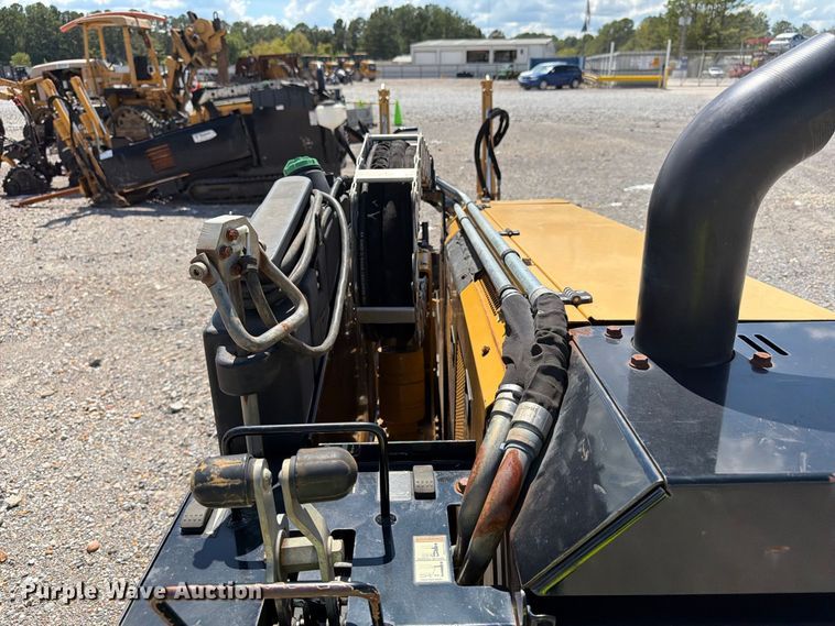image for item YA4821 2019 Vermeer D8X12 directional boring unit