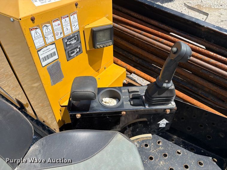 image for item YA4821 2019 Vermeer D8X12 directional boring unit