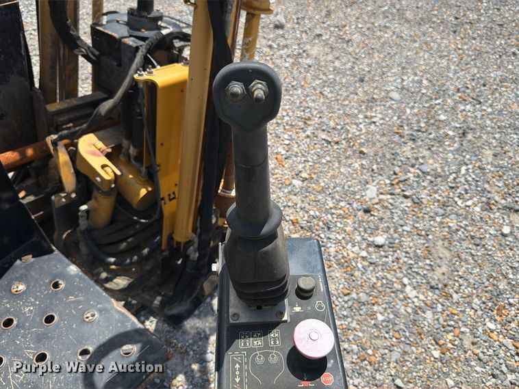image for item YA4821 2019 Vermeer D8X12 directional boring unit