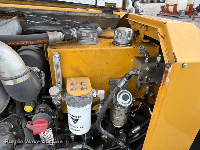image for item YA4821 2019 Vermeer D8X12 directional boring unit