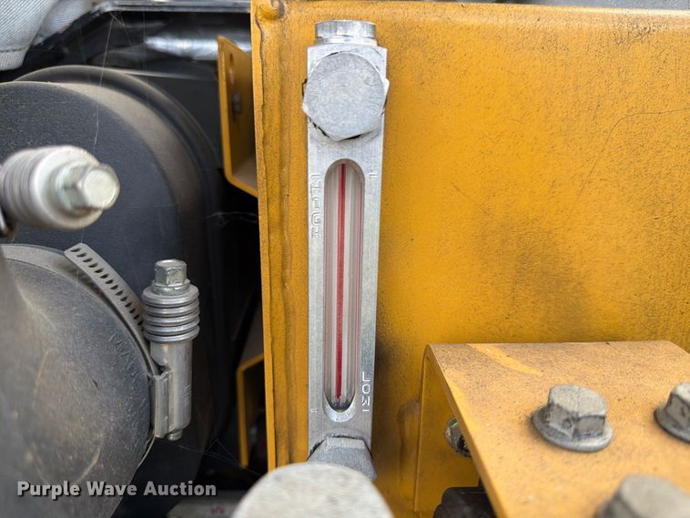 image for item YA4821 2019 Vermeer D8X12 directional boring unit