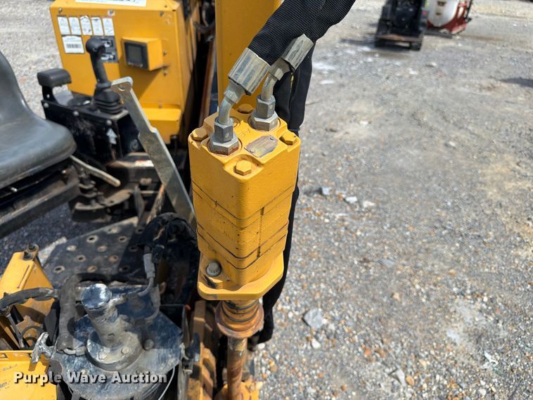 image for item YA4822 2018 Vermeer Navigator D8X12 directional boring unit