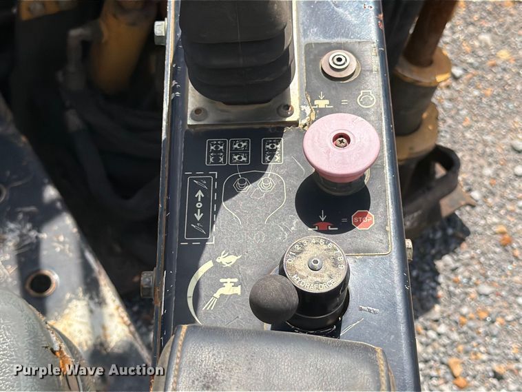 image for item YA4822 2018 Vermeer Navigator D8X12 directional boring unit