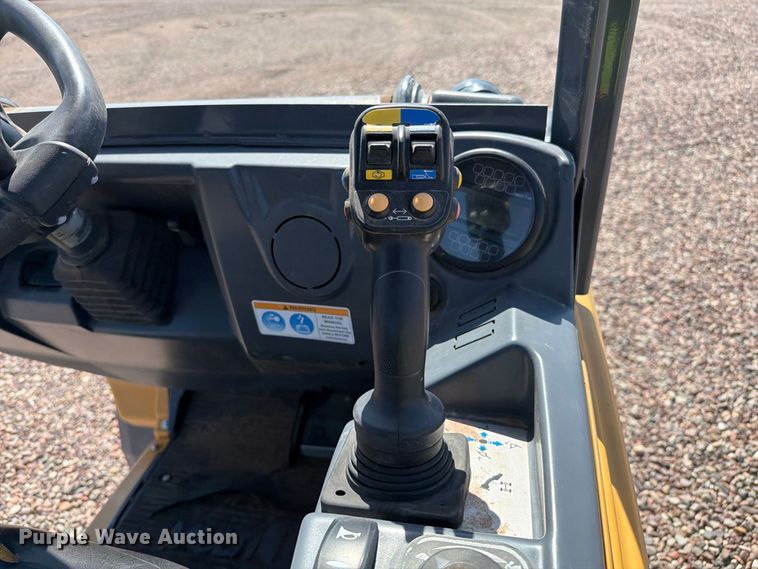 image for item YA4901 2022 Vermeer ATX850 compact wheel loader