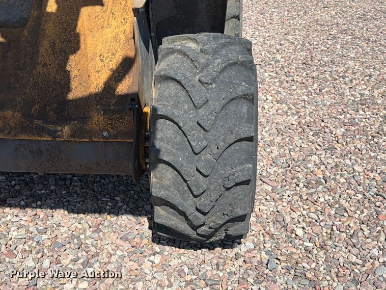 image for item YA4901 2022 Vermeer ATX850 compact wheel loader