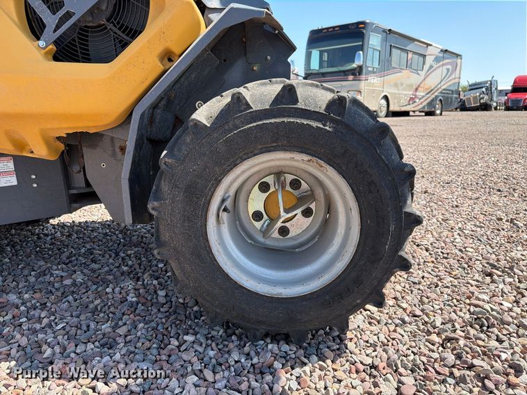 image for item YA4901 2022 Vermeer ATX850 compact wheel loader