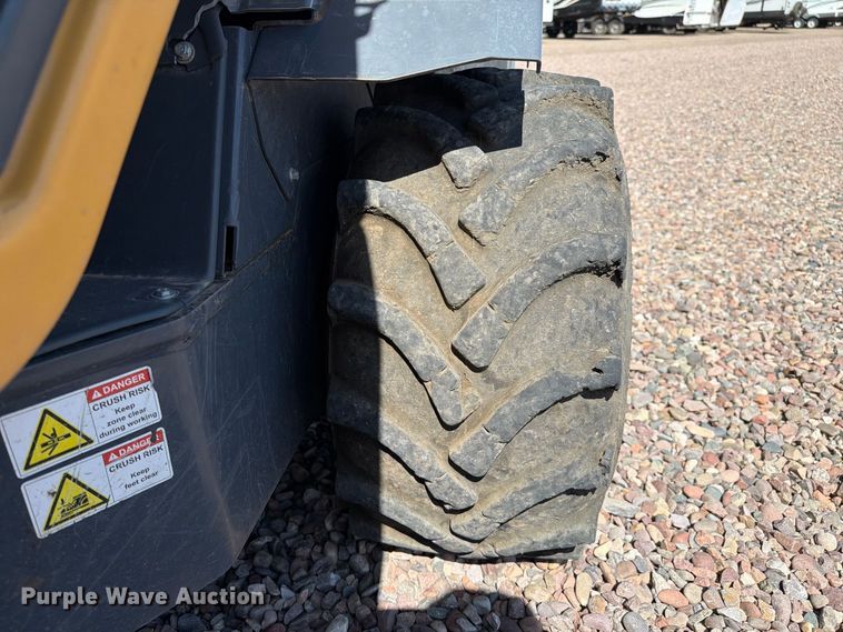 image for item YA4901 2022 Vermeer ATX850 compact wheel loader