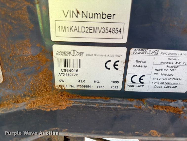 image for item YA4901 2022 Vermeer ATX850 compact wheel loader