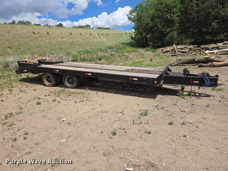 image for item DP8985 1994 CMW Custom 15T242 equipment trailer