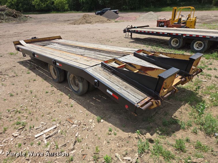 image for item DP8985 1994 CMW Custom 15T242 equipment trailer