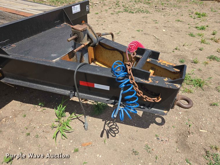image for item DP8985 1994 CMW Custom 15T242 equipment trailer