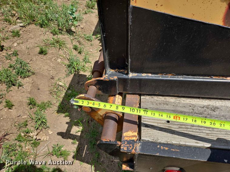 image for item DP8985 1994 CMW Custom 15T242 equipment trailer