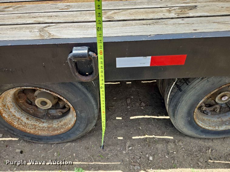 image for item DP8985 1994 CMW Custom 15T242 equipment trailer
