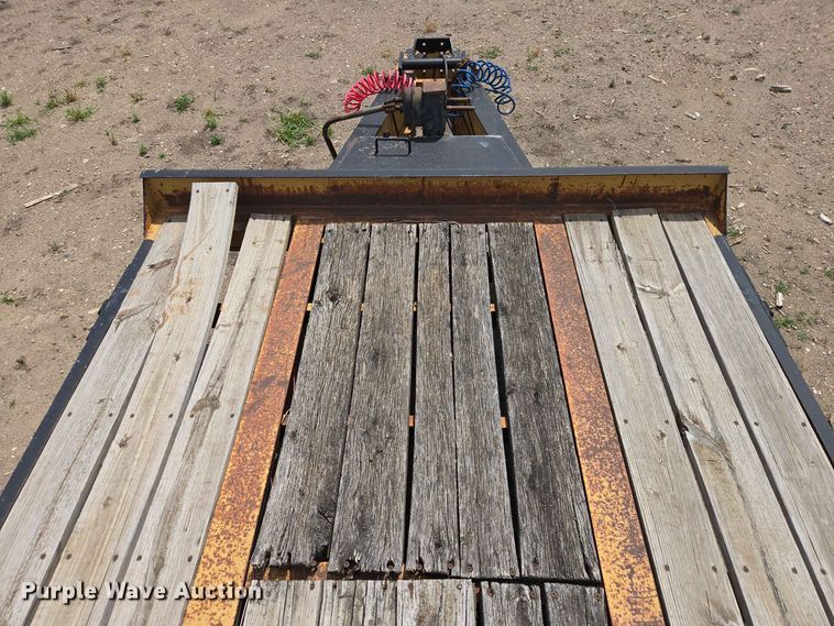 image for item DP8985 1994 CMW Custom 15T242 equipment trailer