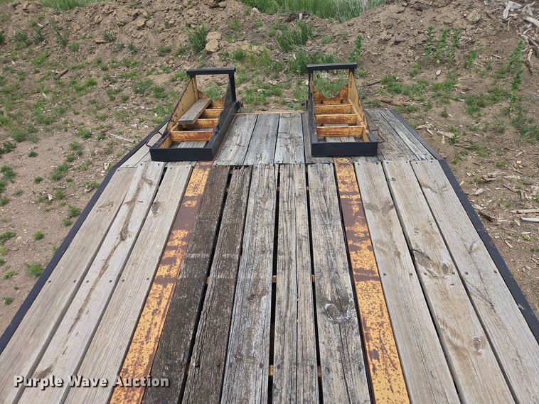 image for item DP8985 1994 CMW Custom 15T242 equipment trailer