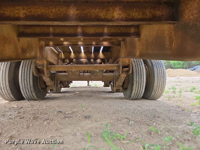 image for item DP8985 1994 CMW Custom 15T242 equipment trailer