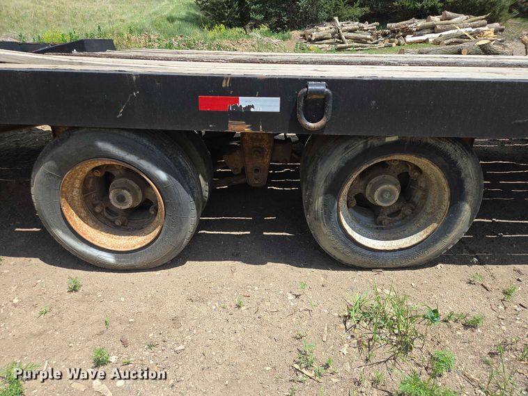 image for item DP8985 1994 CMW Custom 15T242 equipment trailer