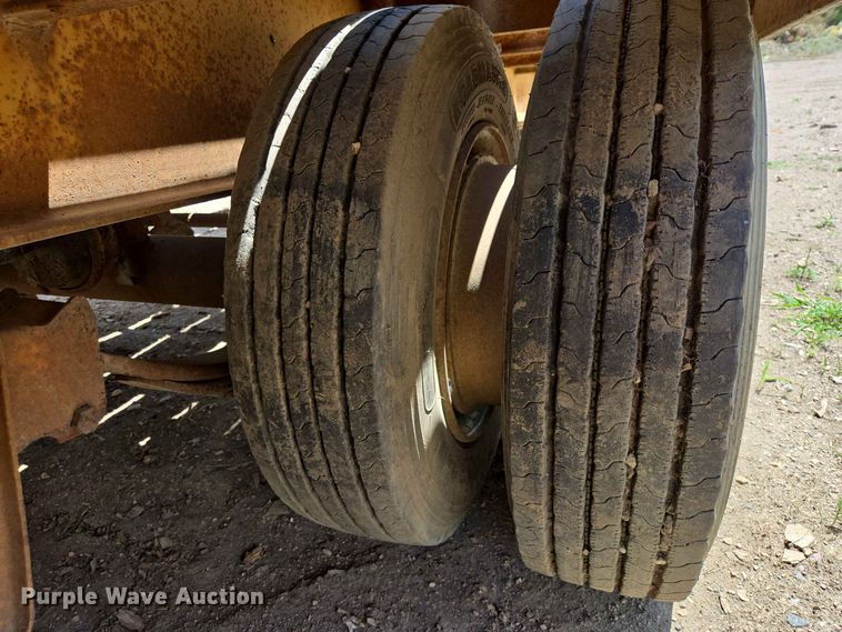 image for item DP8985 1994 CMW Custom 15T242 equipment trailer
