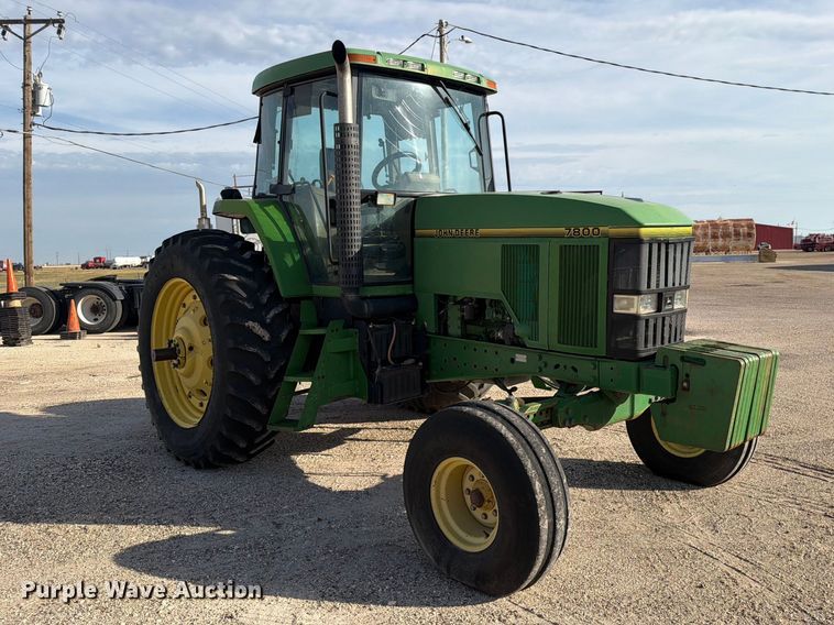 image for item DV8584 John Deere 7800 tractor