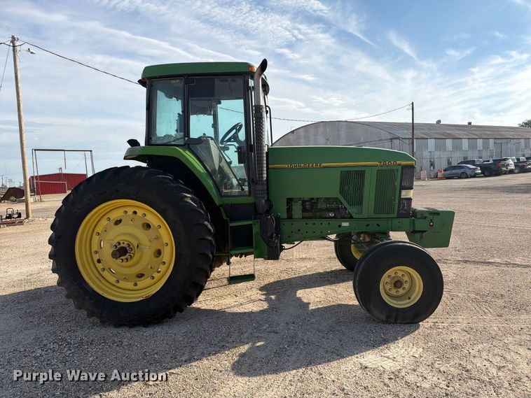 image for item DV8584 John Deere 7800 tractor