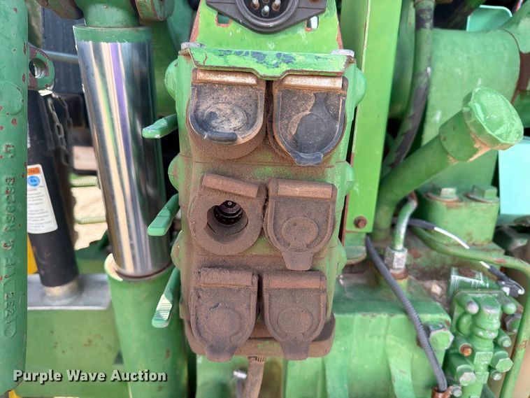 image for item DV8584 John Deere 7800 tractor