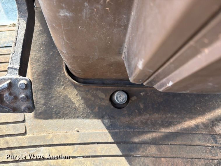 image for item DV8584 John Deere 7800 tractor