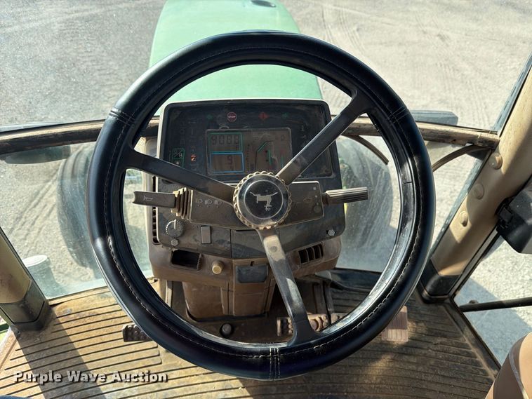 image for item DV8584 John Deere 7800 tractor