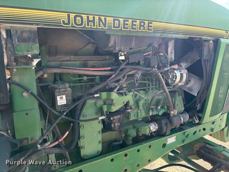 image for item DV8584 John Deere 7800 tractor