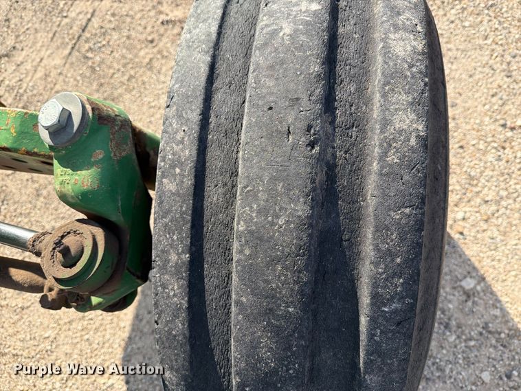 image for item DV8584 John Deere 7800 tractor