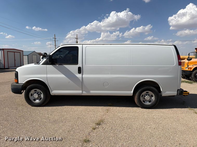 image for item DV8603 2015 Chevrolet Express 3500 van