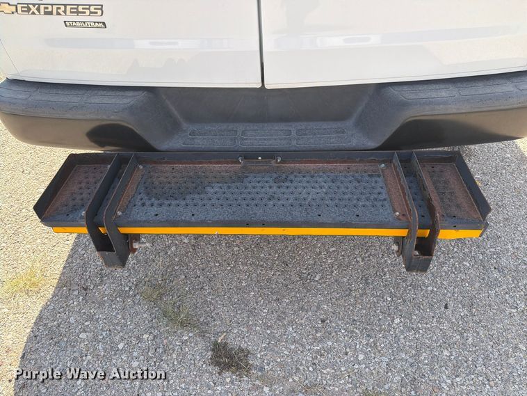 image for item DV8603 2015 Chevrolet Express 3500 van