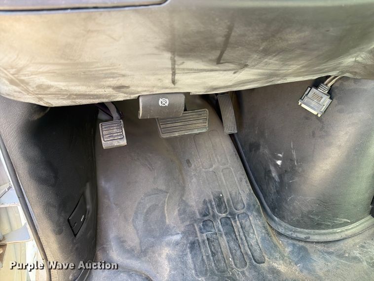 image for item DV8603 2015 Chevrolet Express 3500 van
