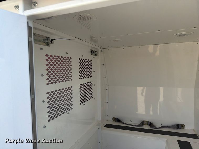 image for item DV8603 2015 Chevrolet Express 3500 van