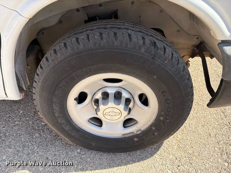 image for item DV8603 2015 Chevrolet Express 3500 van