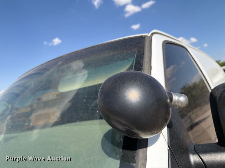 image for item DV8604 2015 Chevrolet Express 3500 van