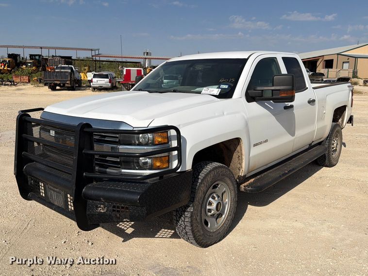 2017 Chevrolet Silverado 2500 Crew Cab pickup truck