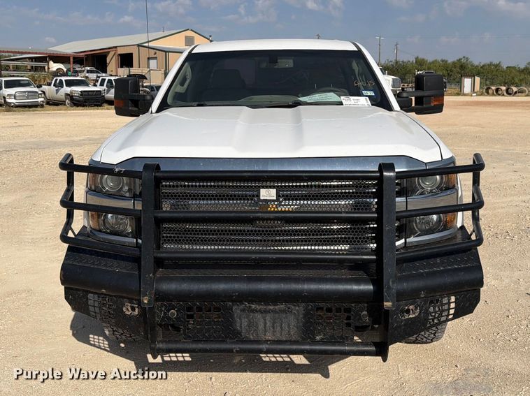 image for item DV8608 2017 Chevrolet Silverado 2500 Crew Cab pickup truck