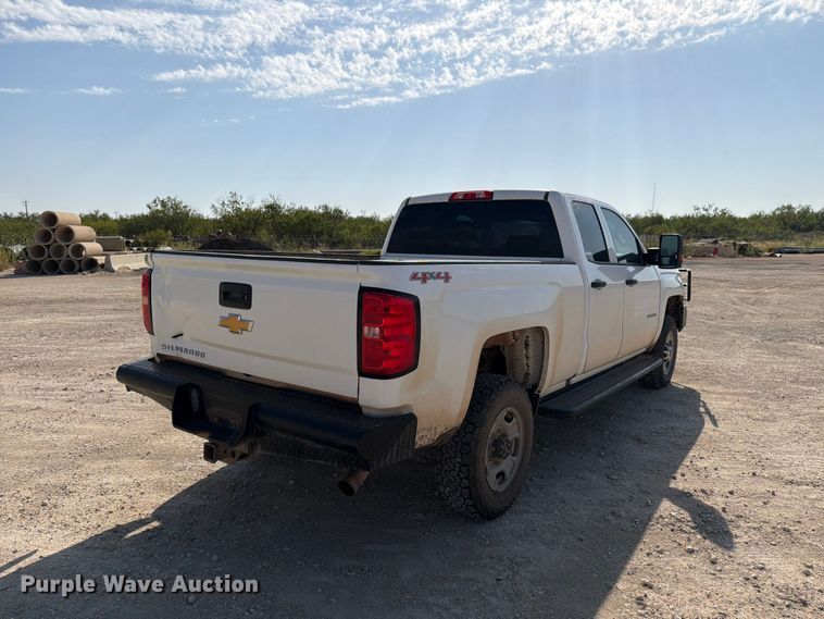 image for item DV8608 2017 Chevrolet Silverado 2500 Crew Cab pickup truck